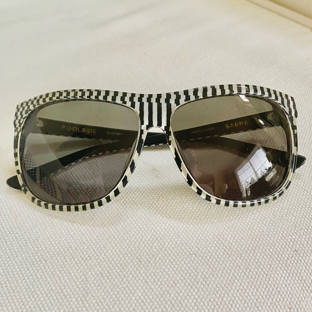 SABRE Sunglasses Black And White Pattern Checkered Poolside Hang Loose